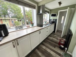 Kitchen- click for photo gallery